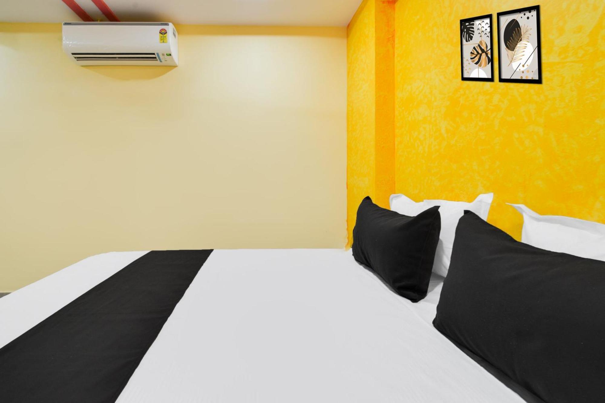 Hotel O Lucky Grand Hyderabad