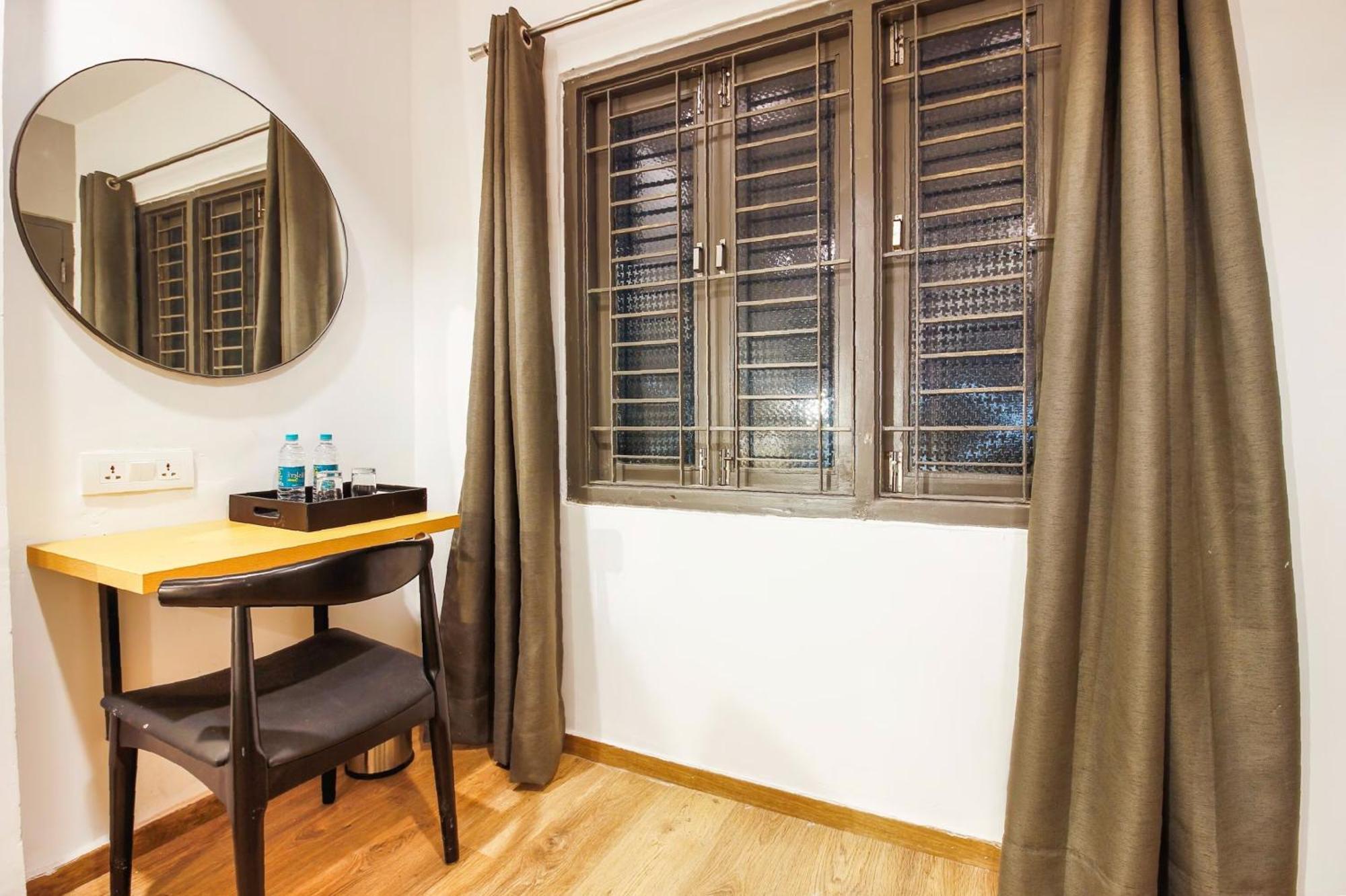 Super Townhouse Rcc Sunrise Hotel 4*
