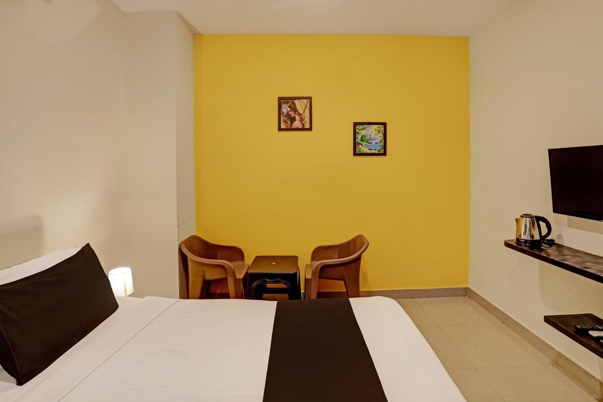 Super Capital O Saharsh Grand Near Shilparamam Hotel Hyderabad