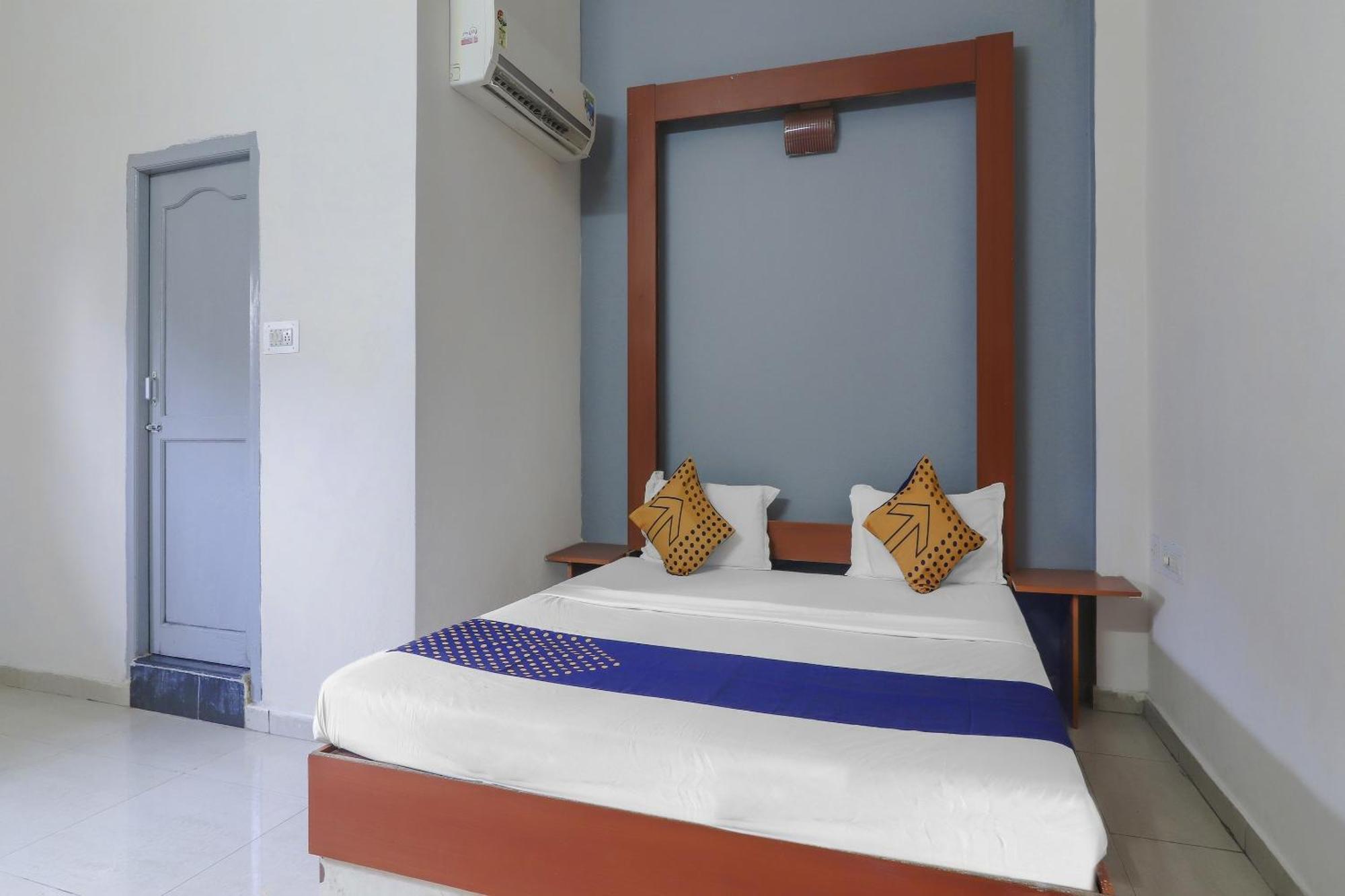 Spot On Pioneer Hotel 2*