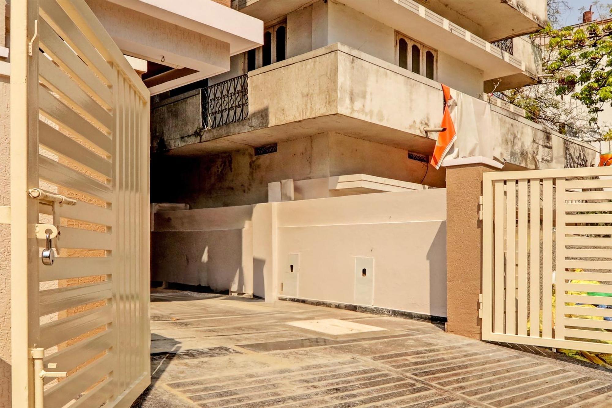 O R Square Homes Hotel