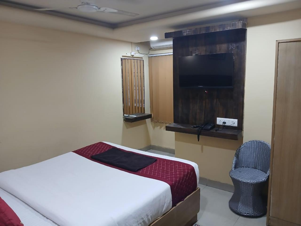Blossoms Rr Hotel 3*
