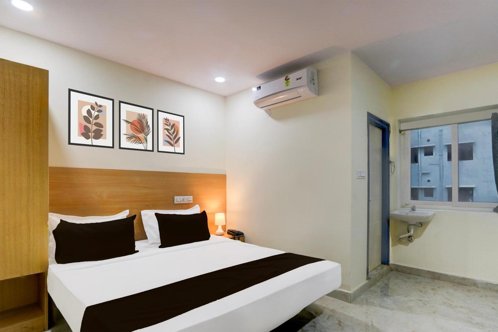 Super Townhouse Kukatpally Formerly Sv Royal Hyderabad
