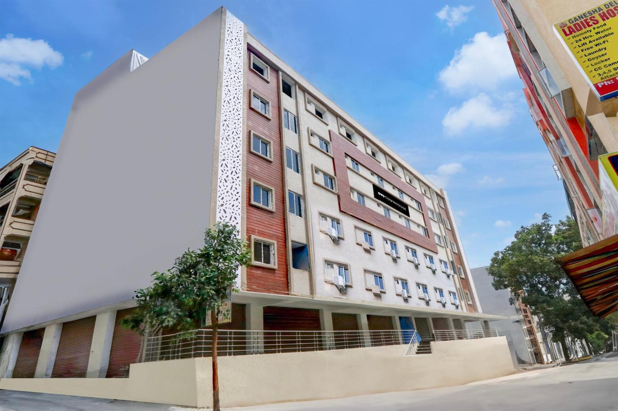 Hotel Super Townhouse Kukatpally Formerly Sv Royal Hyderabad