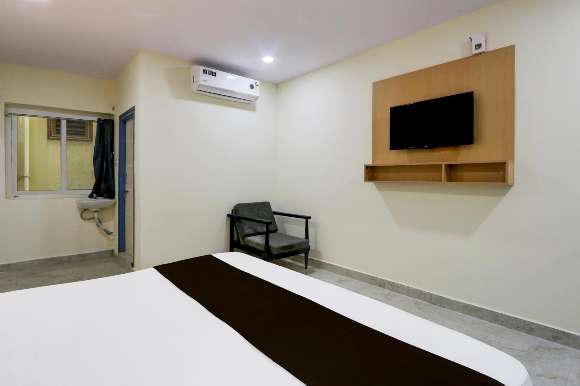 Hotel Super Townhouse Kukatpally Formerly Sv Royal