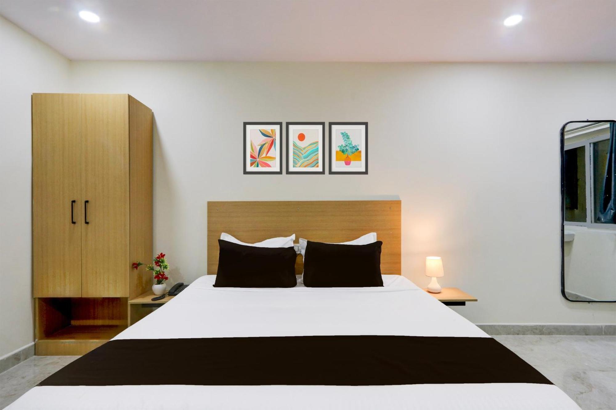 Hotel Super Townhouse Kukatpally Formerly Sv Royal *