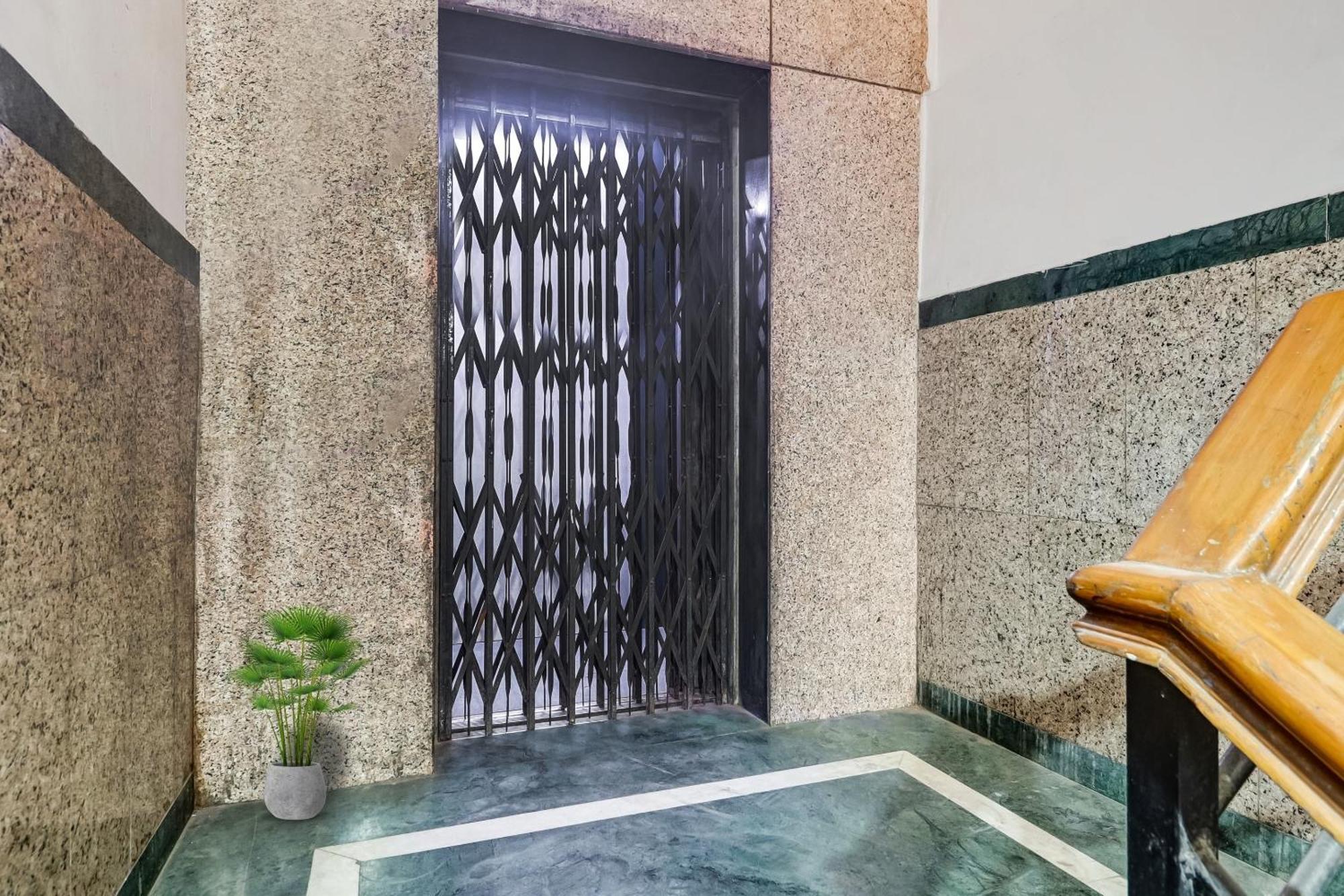 O New Lakeview Palace Hotel Hyderabad