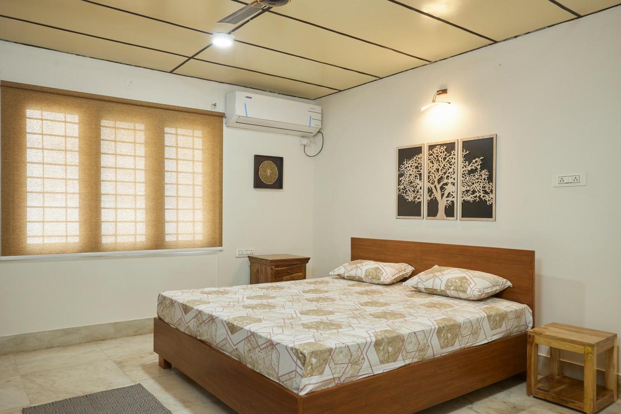 Elegant - 3bhk Ac With Lawn Banjarahills Hyd *