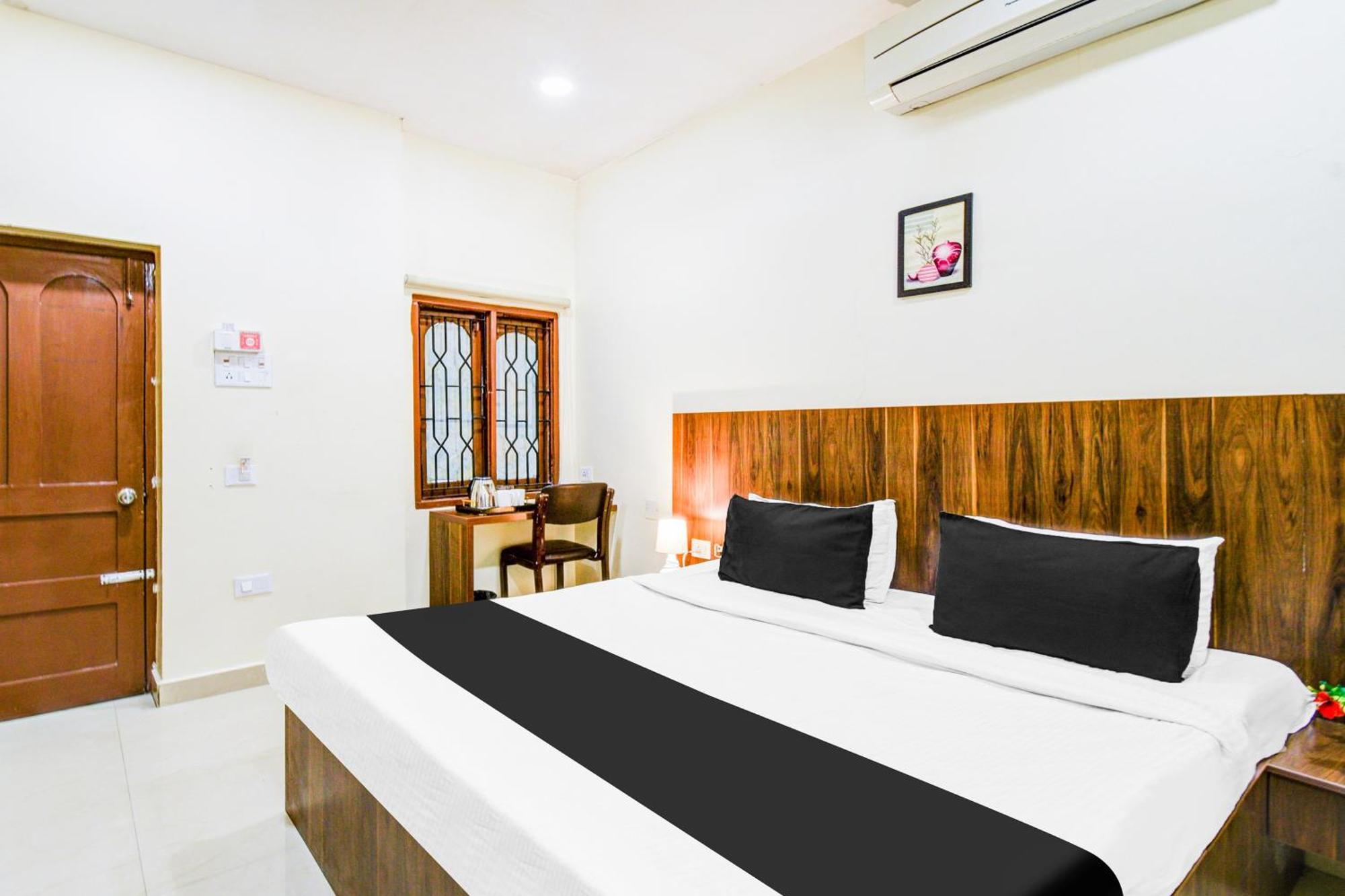 Hotel Super Townhouse Townvilla Hyderabad