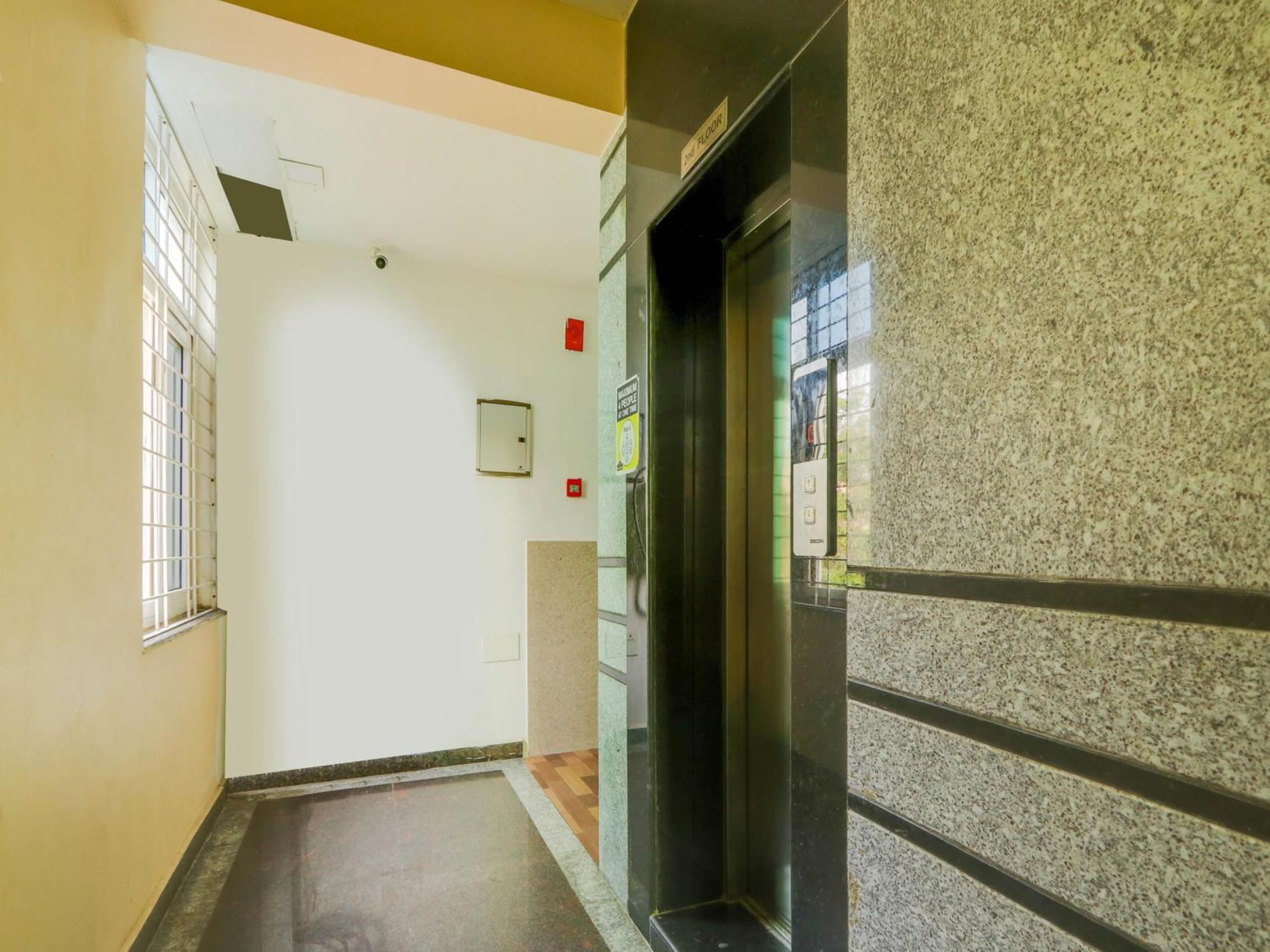 Super Townhouse Qualia Prime Near Nexus Mall Hotel Hyderabad