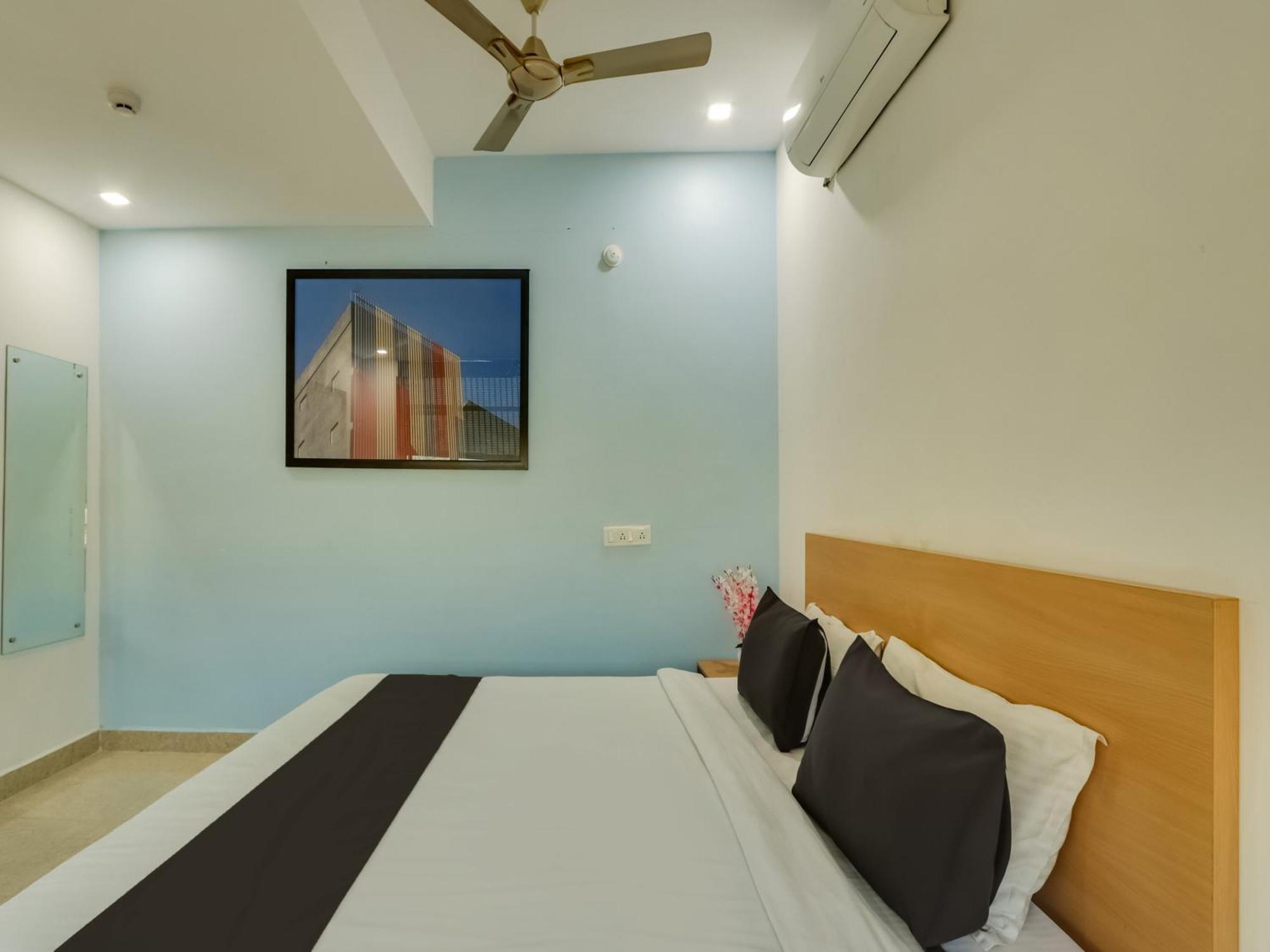 Super Townhouse Qualia Prime Near Nexus Mall 4* Hyderabad