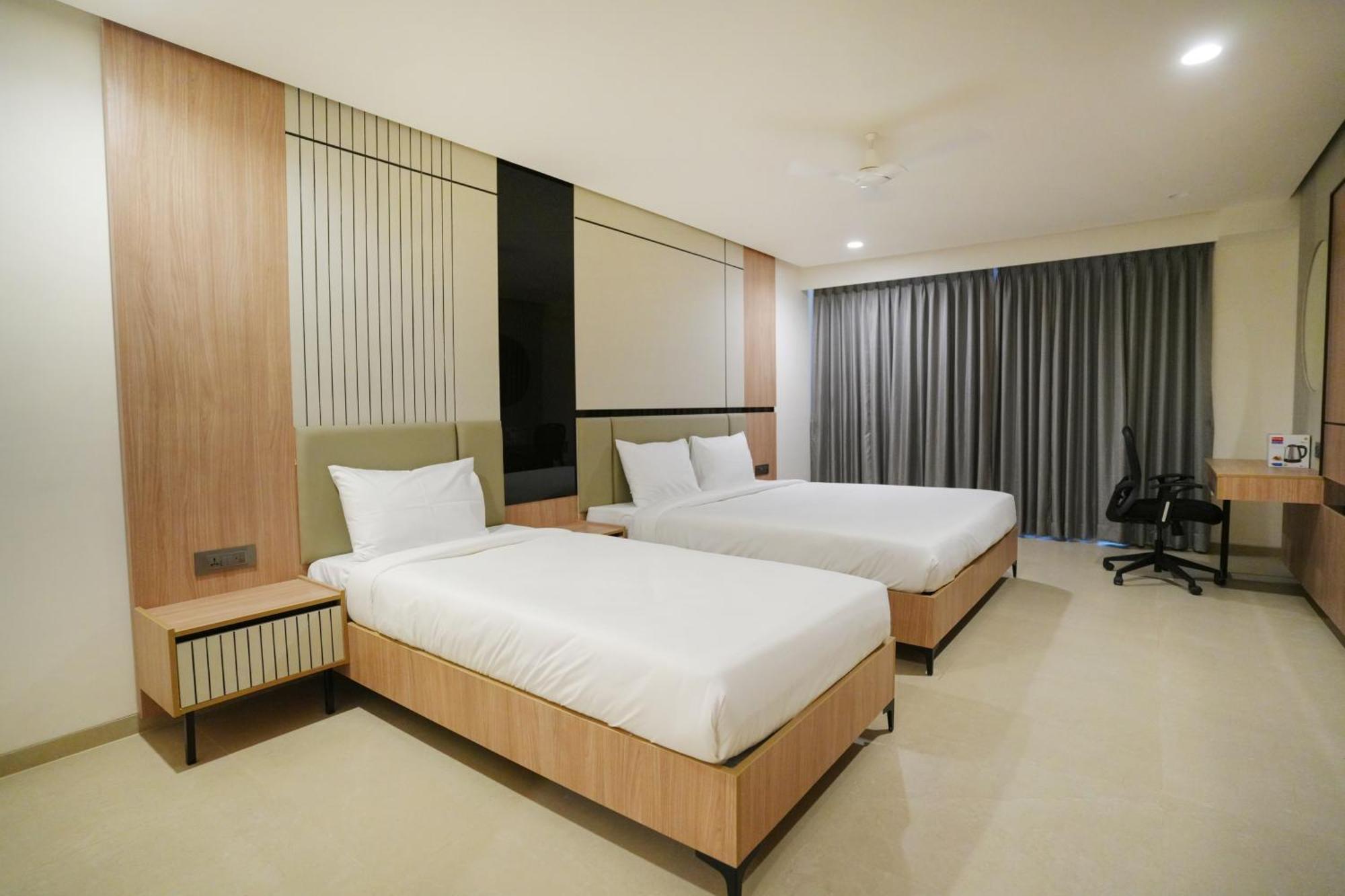 Shubham Celebrations Hotel 3*