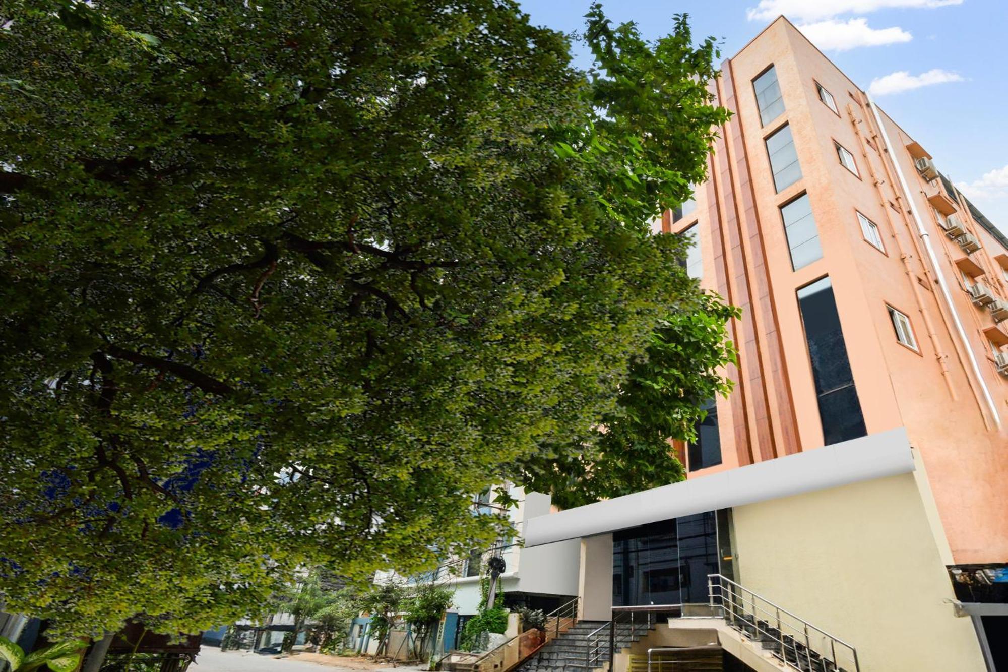 Hotel Super Collection O Madhapur Hyderabad
