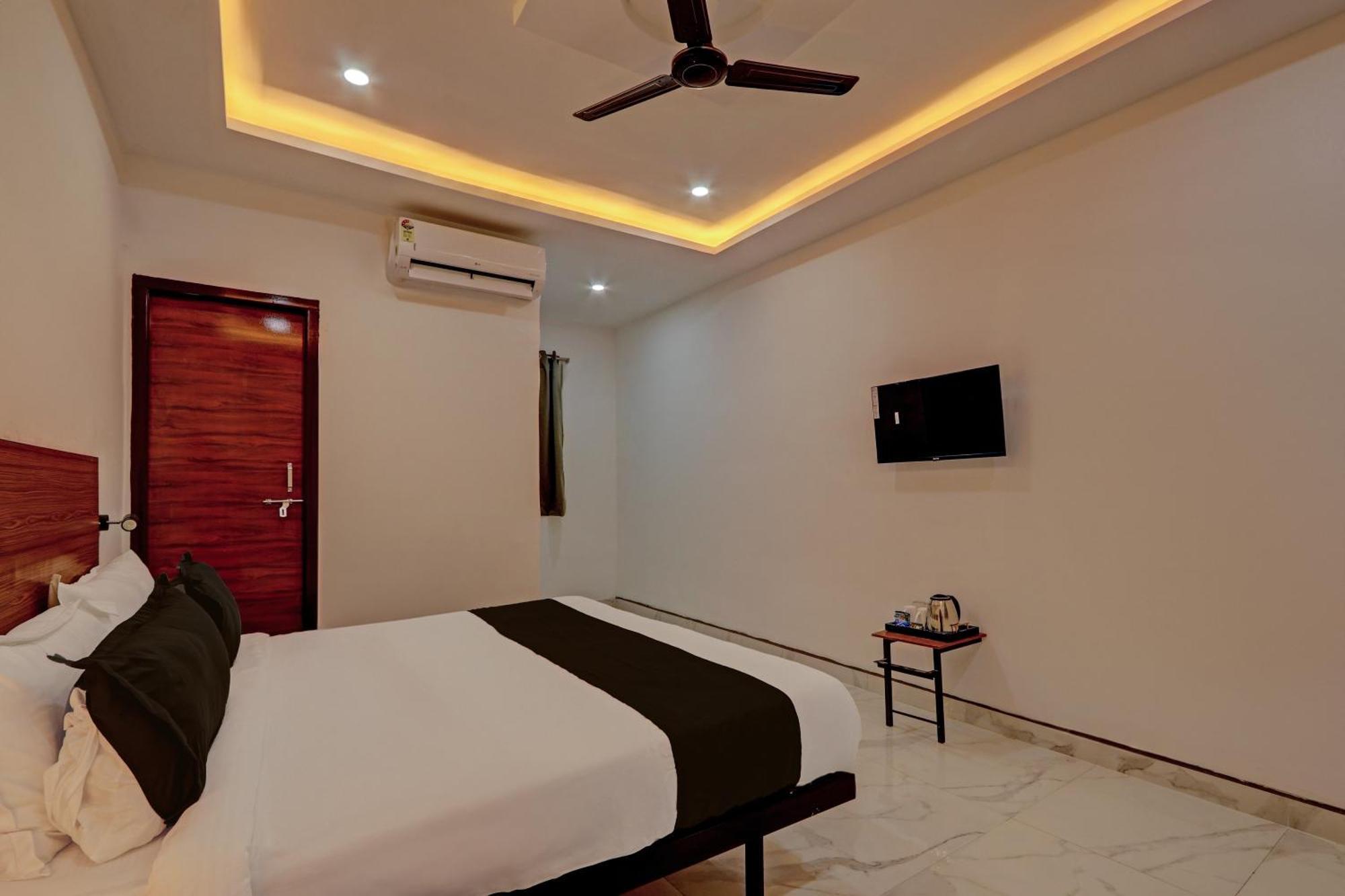 Hotel O Outer 4*