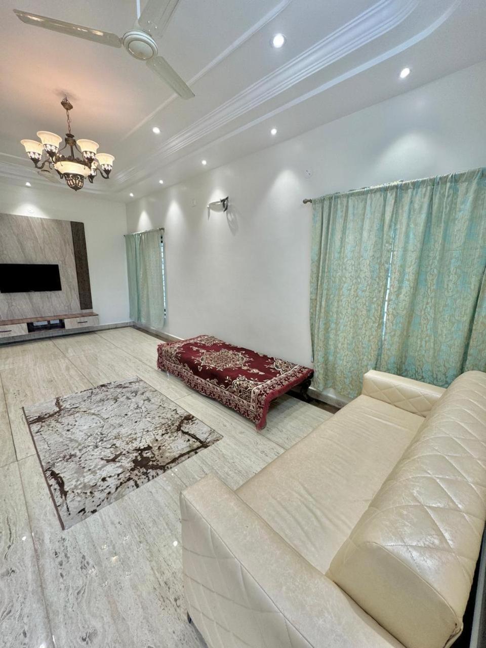 Dar E Noor Apartment