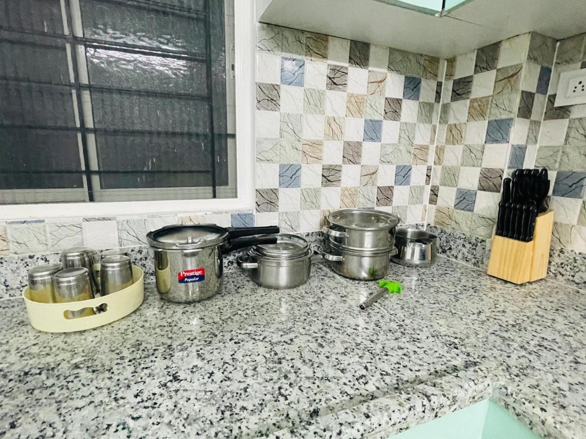 Luxurious 2 Bedroom Flat Near Airport
