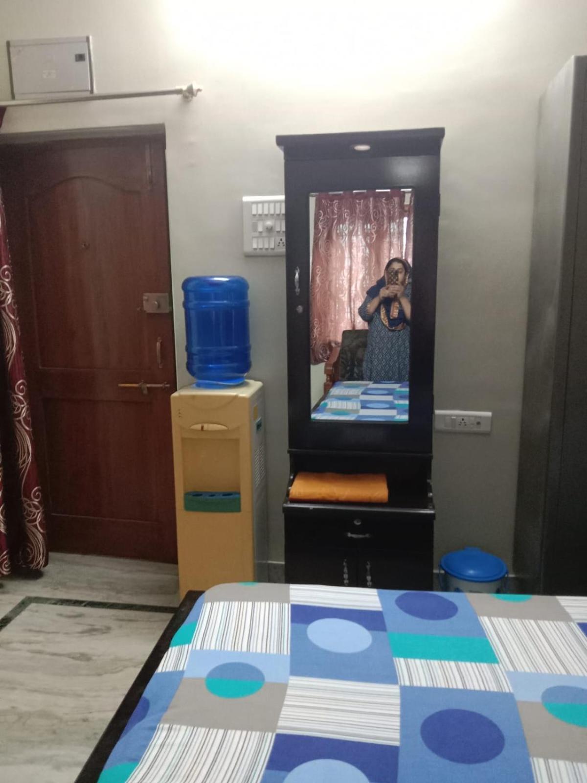 King Size Bed With Toilet Hyderabad