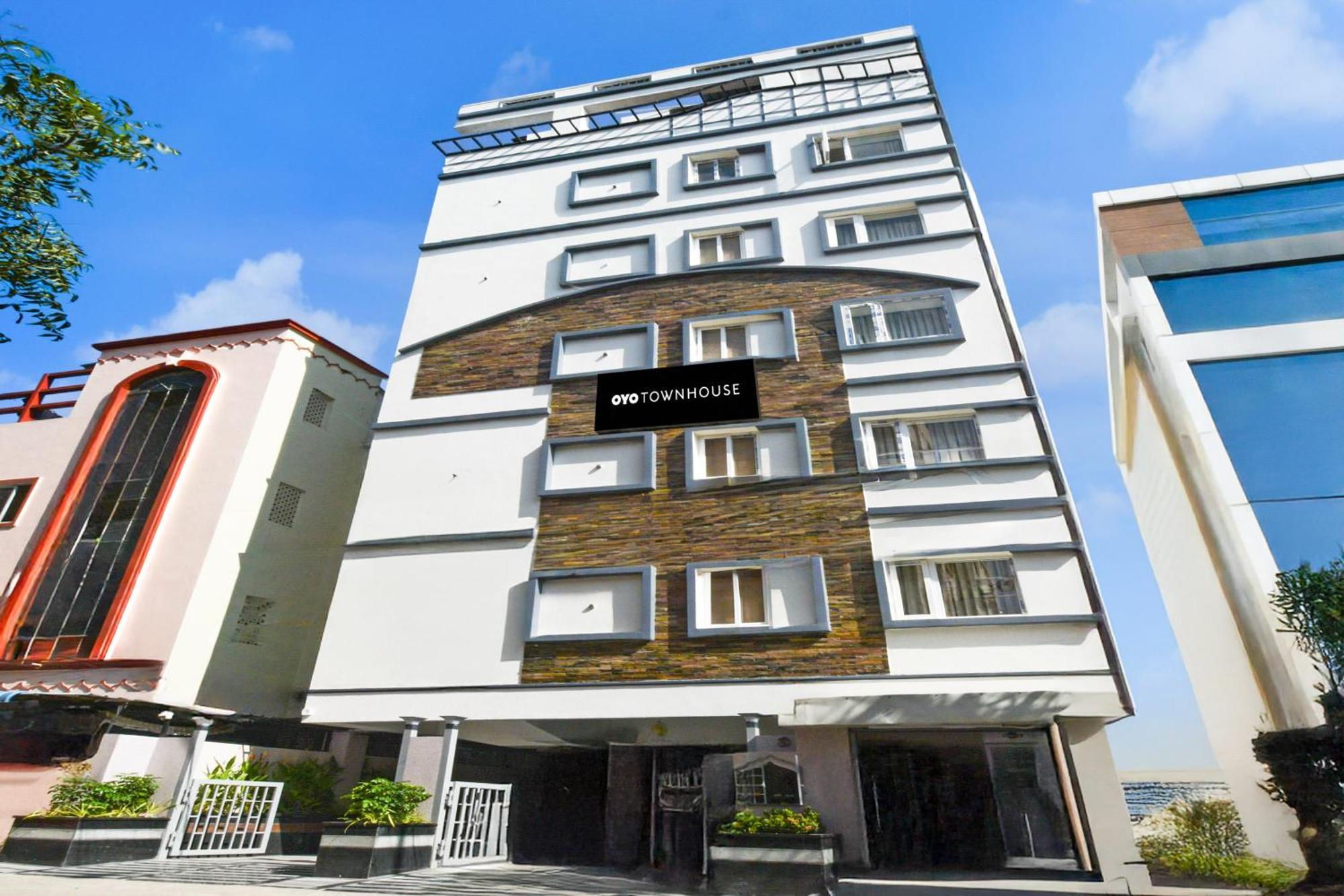 Super Townhouse Aarav Business