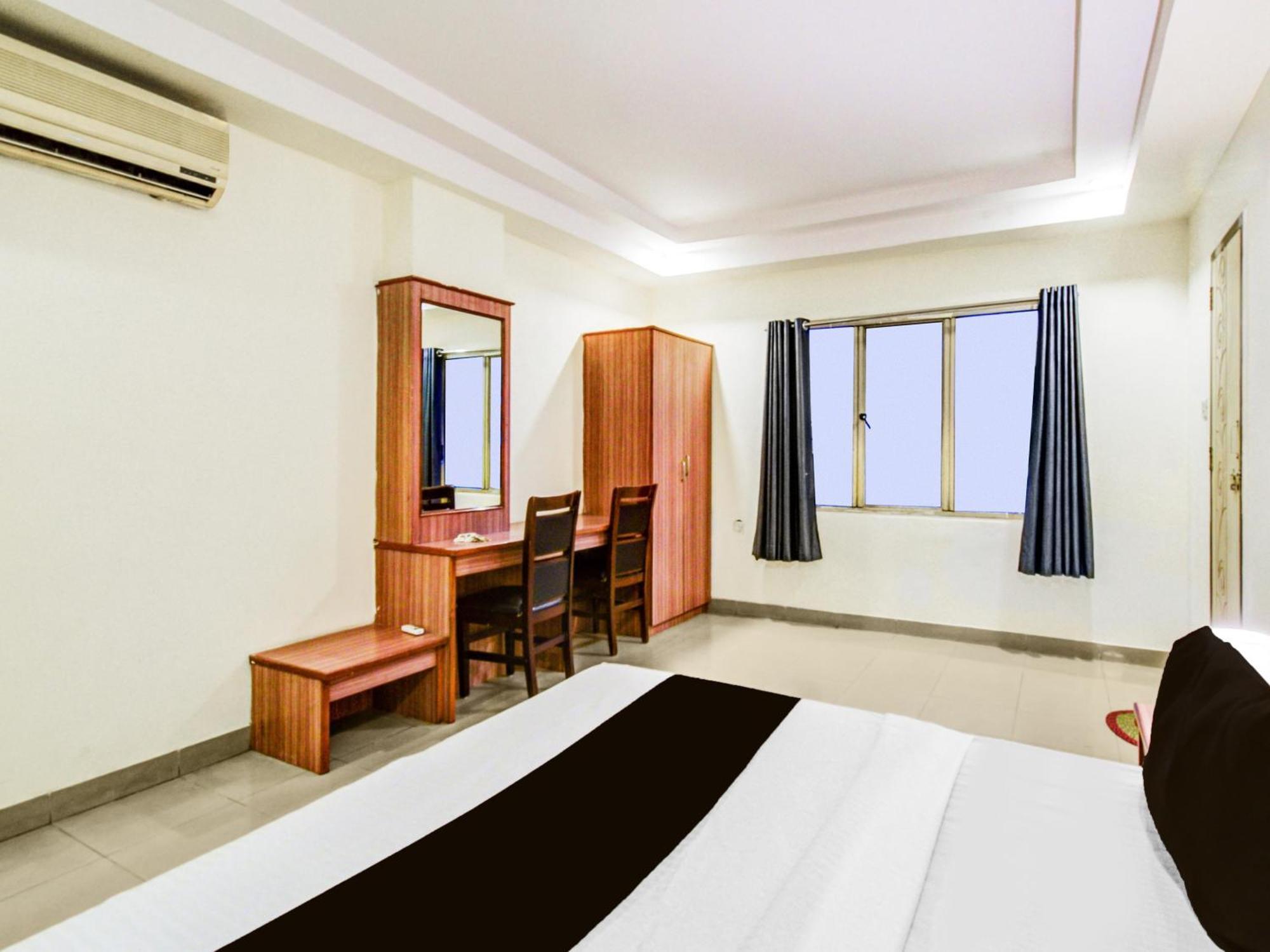 Super Townhouse Red Hills Lakdikapul Formerly Sitara Grand