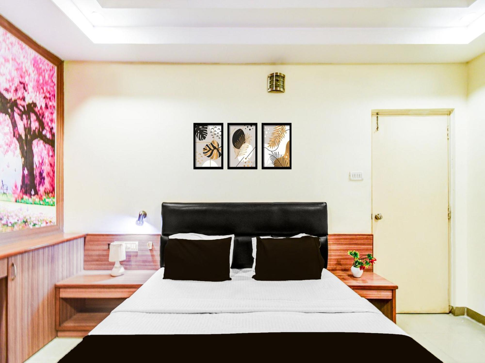 Super Townhouse Red Hills Lakdikapul Formerly Sitara Grand Hotel 3*