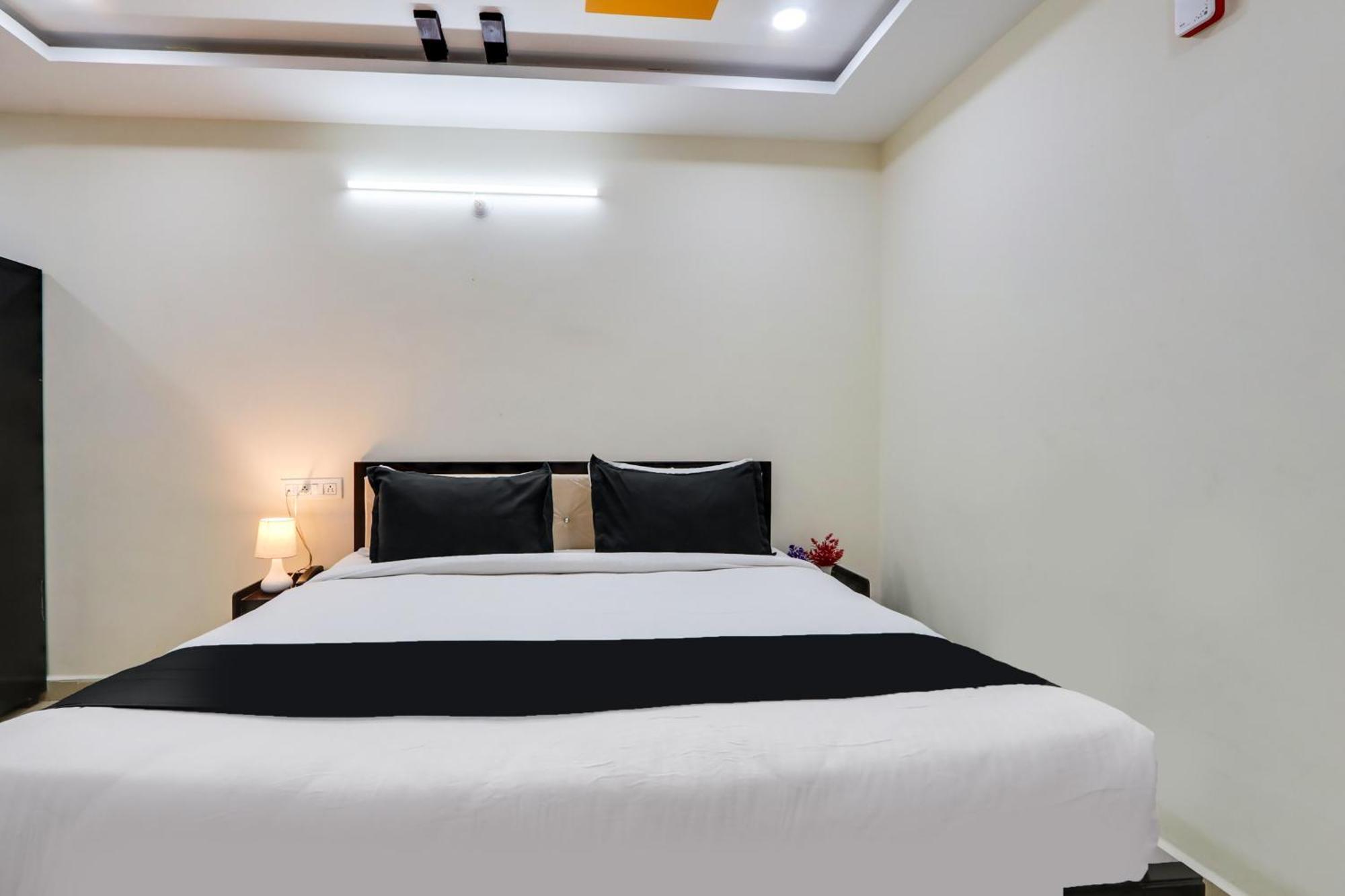 Hotel Super Collection O Bhagyalakshmi 4*