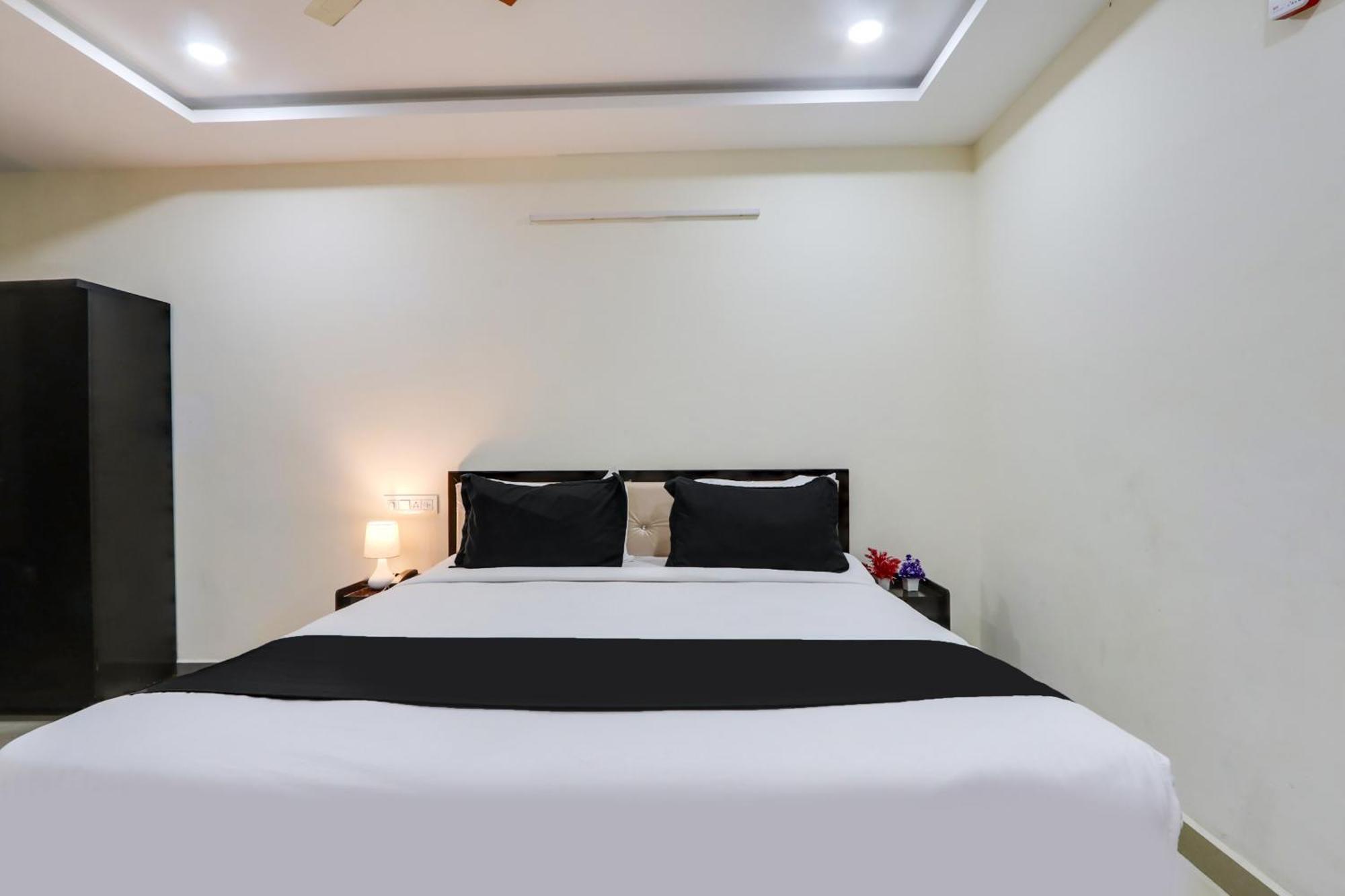 Hotel Super Collection O Bhagyalakshmi
