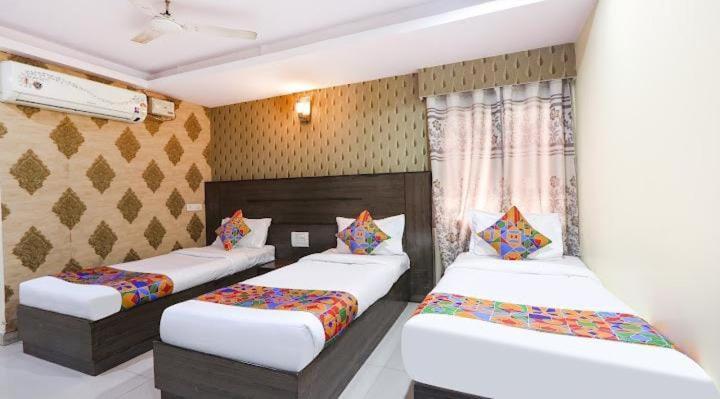 Hotel Blossoms Rr Hyderabad