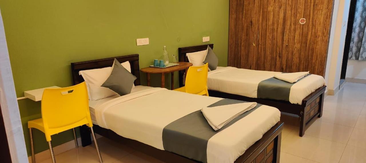 Hotel Hack N Sleep Living Hyderabad