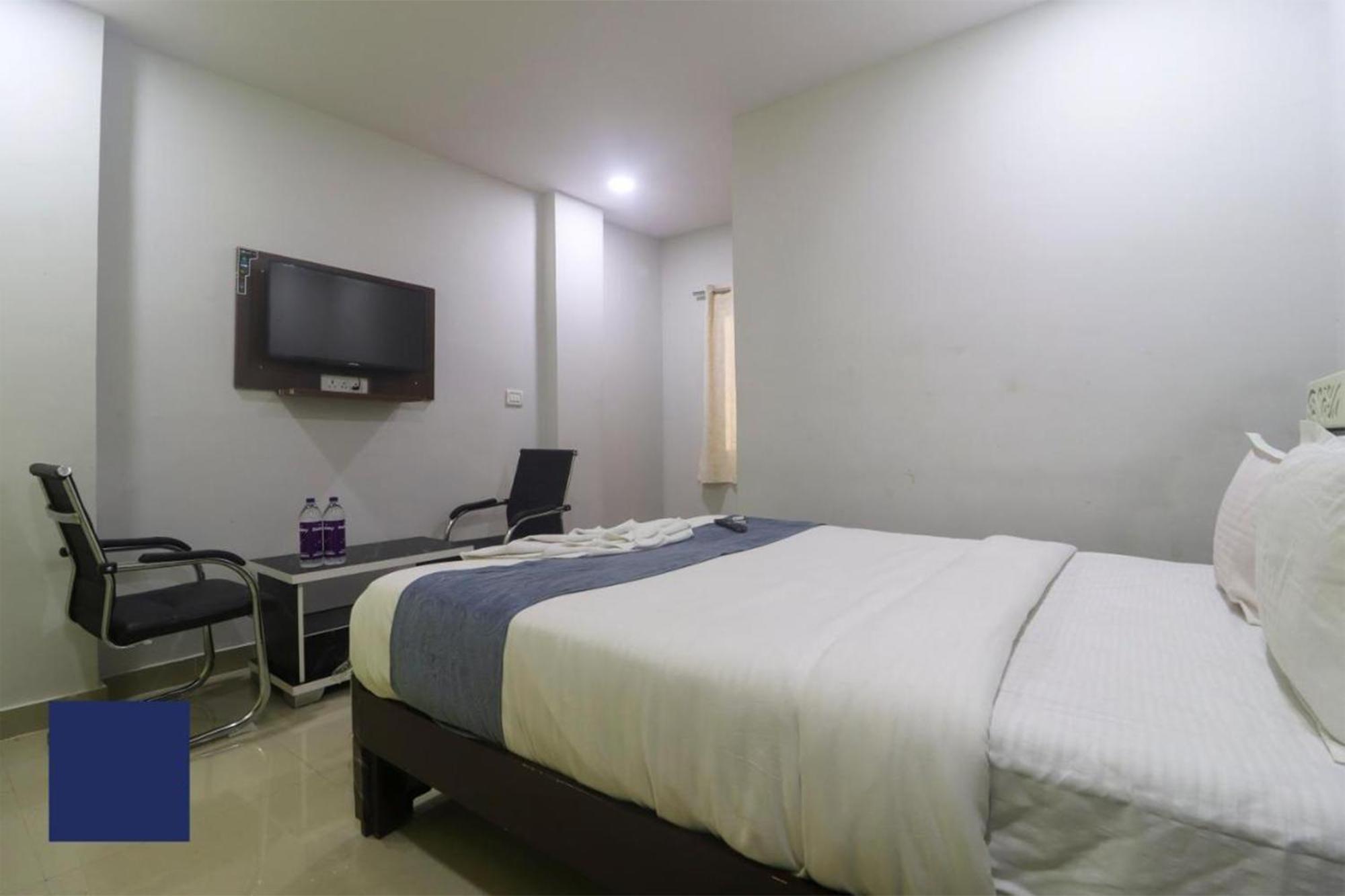 The Galaxy Grand Hotel *