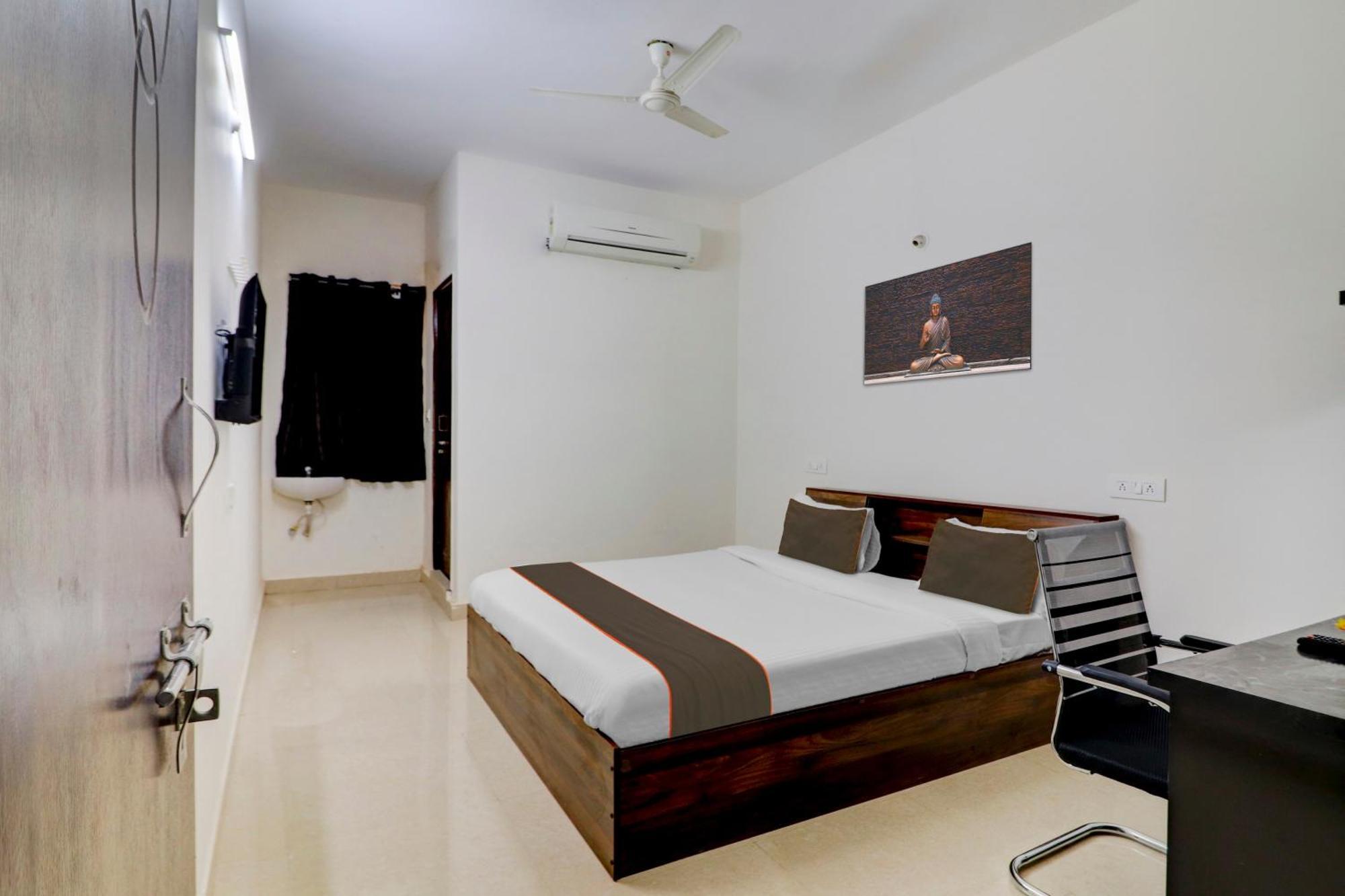Capital O S V Residency Nalagandla 3*