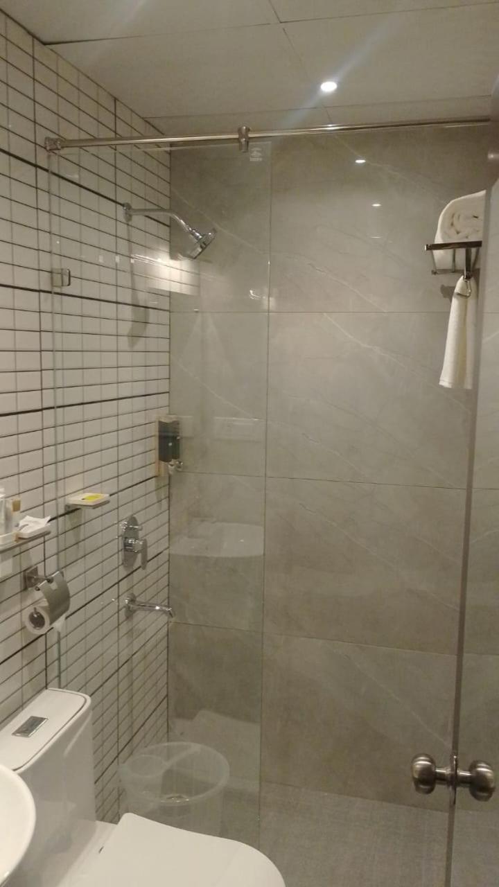 Aparthotel Grand Continent Kondapur Hyderabad