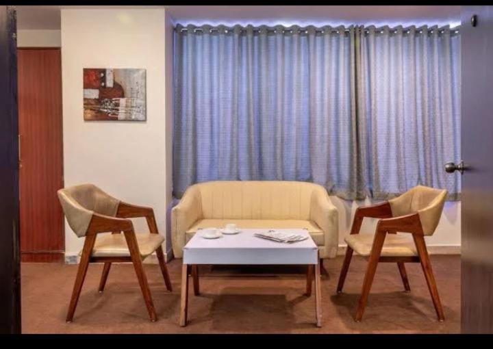 Blossoms Abhi Residency- Opp Hitex Charminar Arch 3* Hyderabad