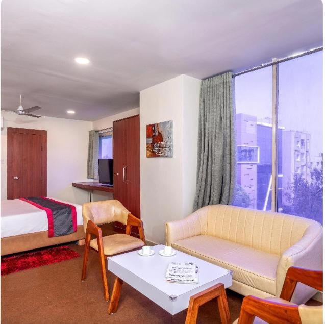 Blossoms Abhi Residency- Opp Hitex Charminar Arch 3* Hyderabad