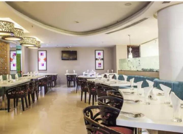 Blossom Rooms- A Luxury Collection Hotel- Beside Care Hospital- Banjara Hills Hotel 3*