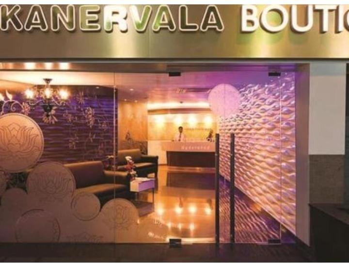 Blossom Rooms- A Luxury Collection Hotel- Beside Care Hospital- Banjara Hills Hotel Hyderabad