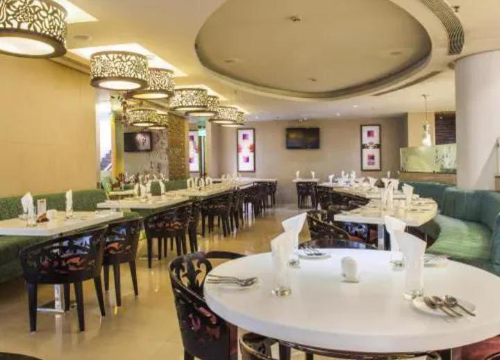 Blossom Rooms- A Luxury Collection Hotel- Beside Care Hospital- Banjara Hills Hotel 3*