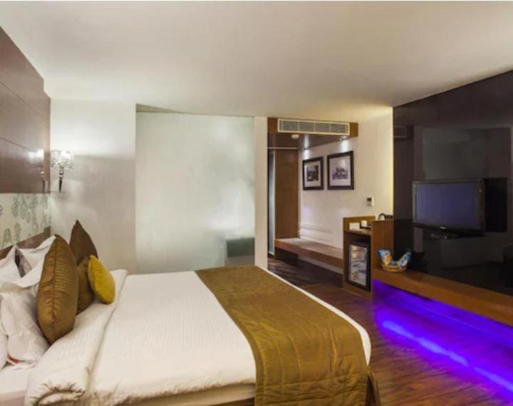 Blossom Rooms- A Luxury Collection Hotel- Beside Care Hospital- Banjara Hills Hotel Hyderabad