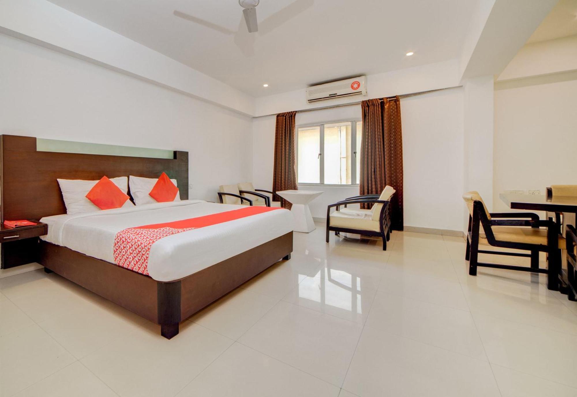 O Kachiguda Railway Station Hotel