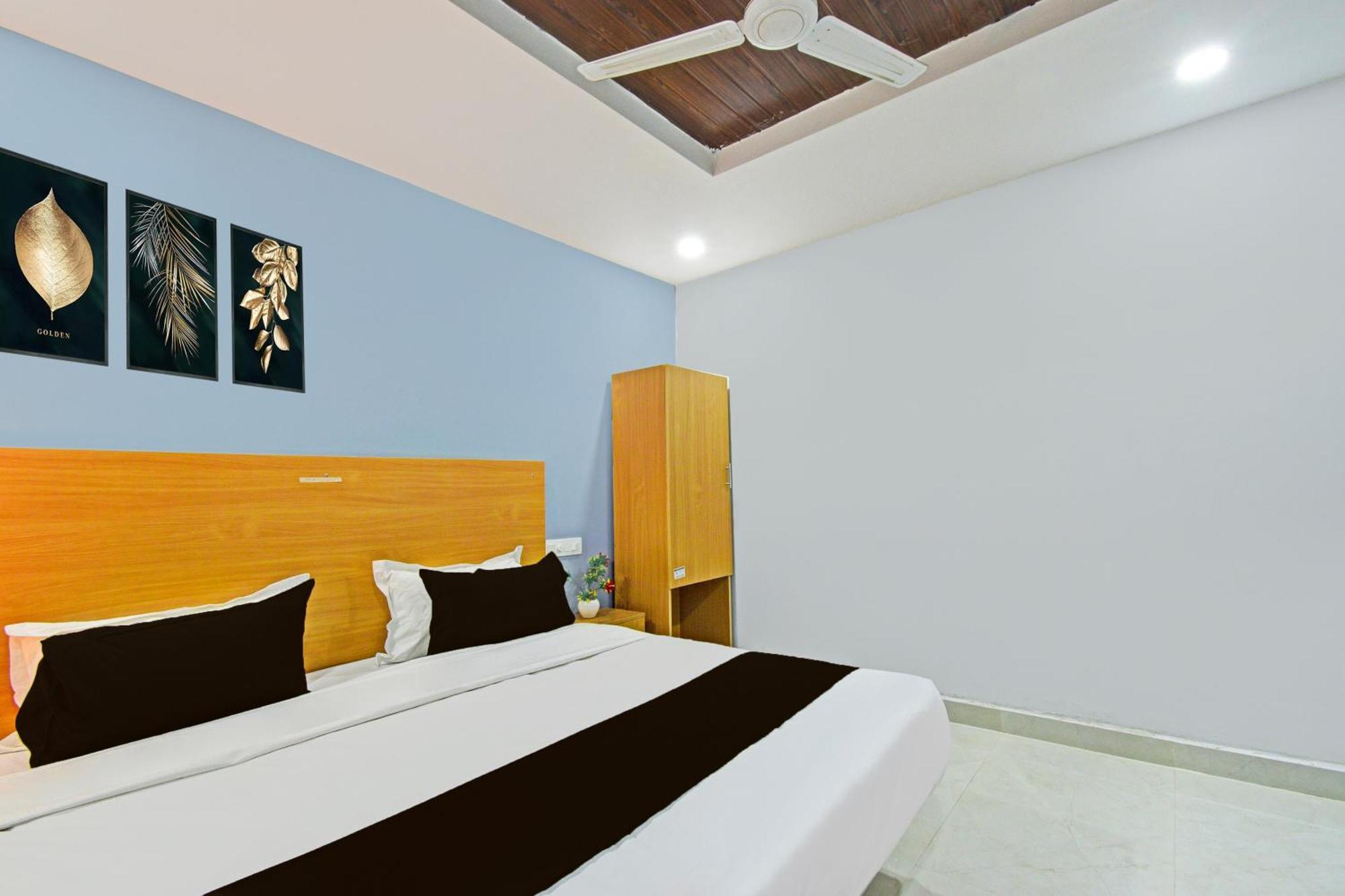 Hotel Super O Rbs Square Uppal 3*