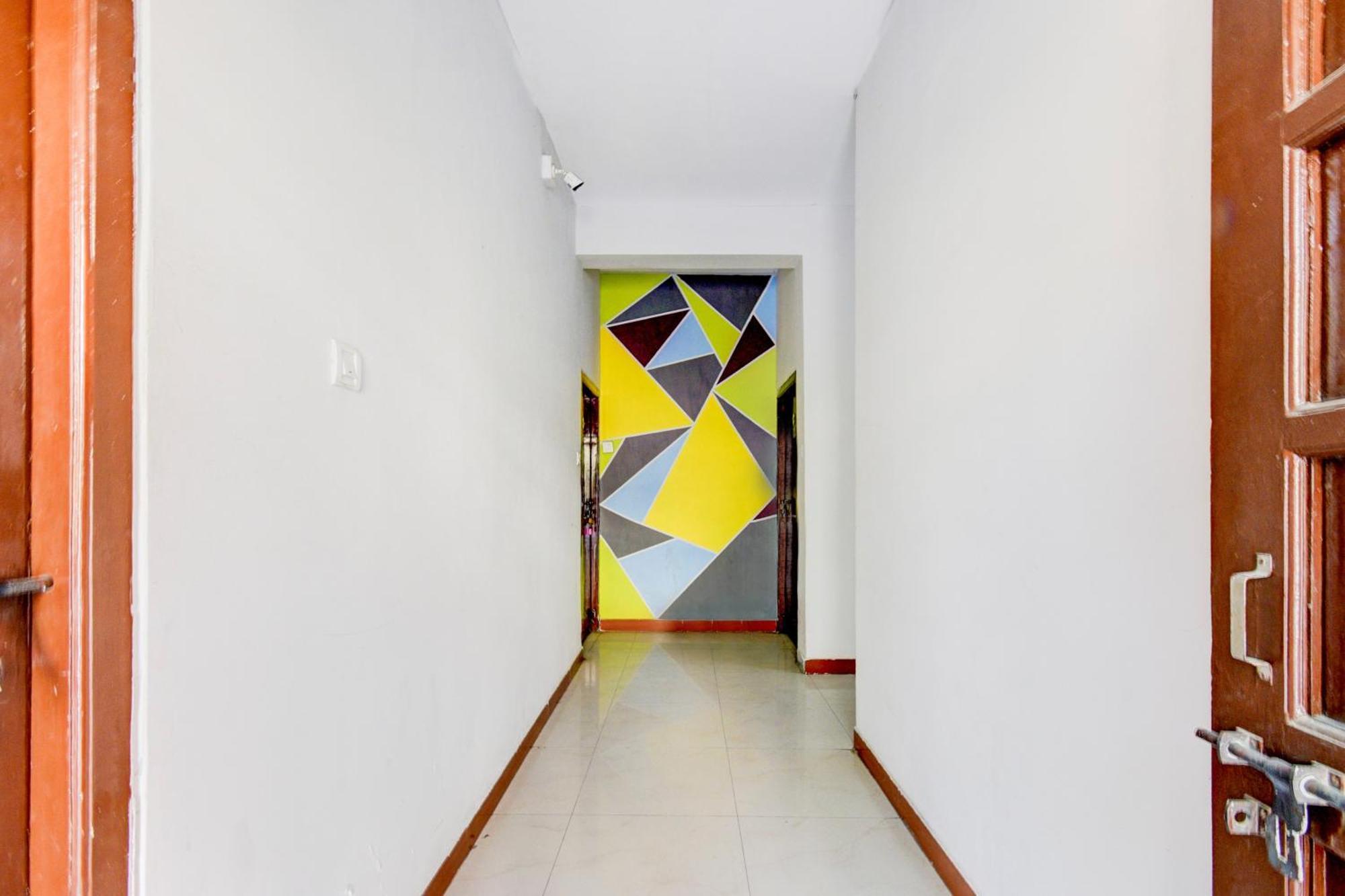 O Nihan Grand Hotel 3*