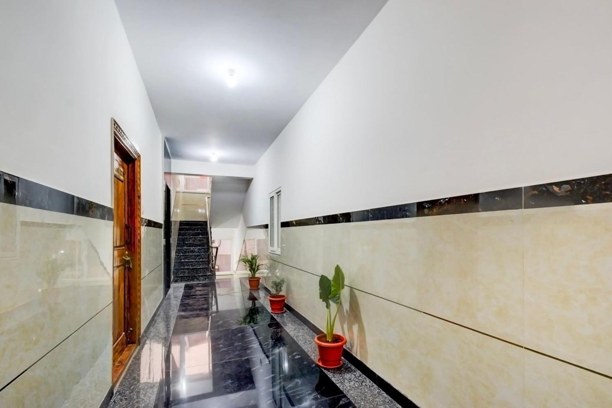 Hotel Townhouse Nallagandla Nest Hyderabad