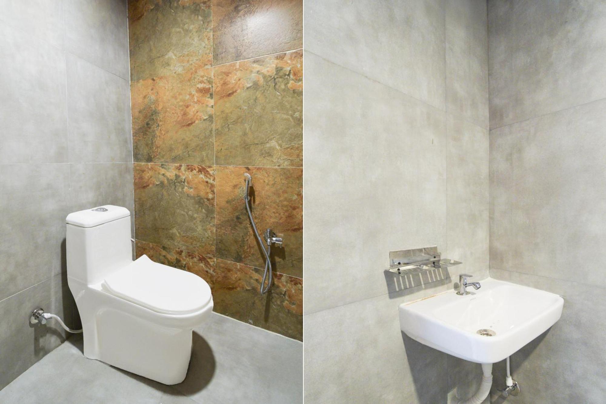 Hotel Super O Vaishnavi Residency 3*
