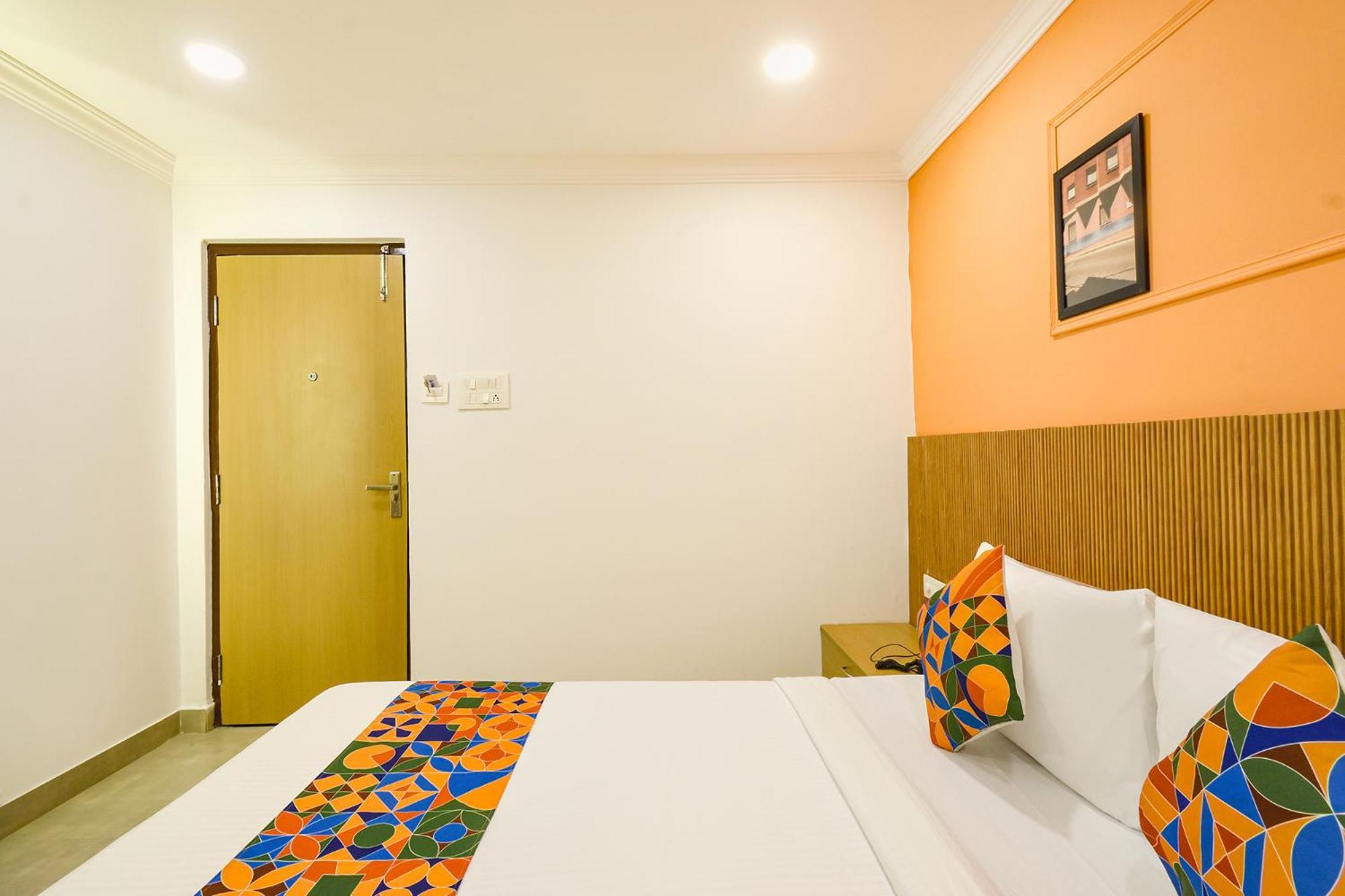Fabhotel The Cinco Primera 4*