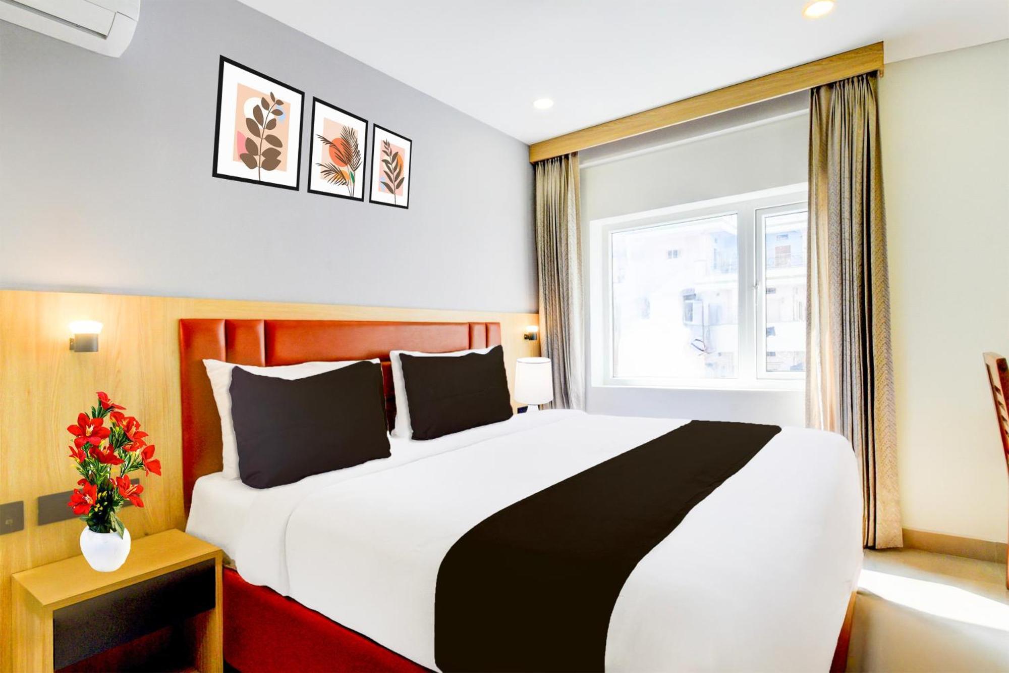 Hotel Super Townhouse Aarav Business