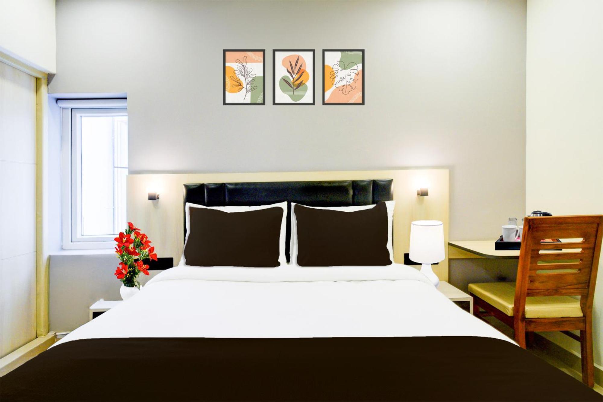 Super Townhouse Aarav Business
