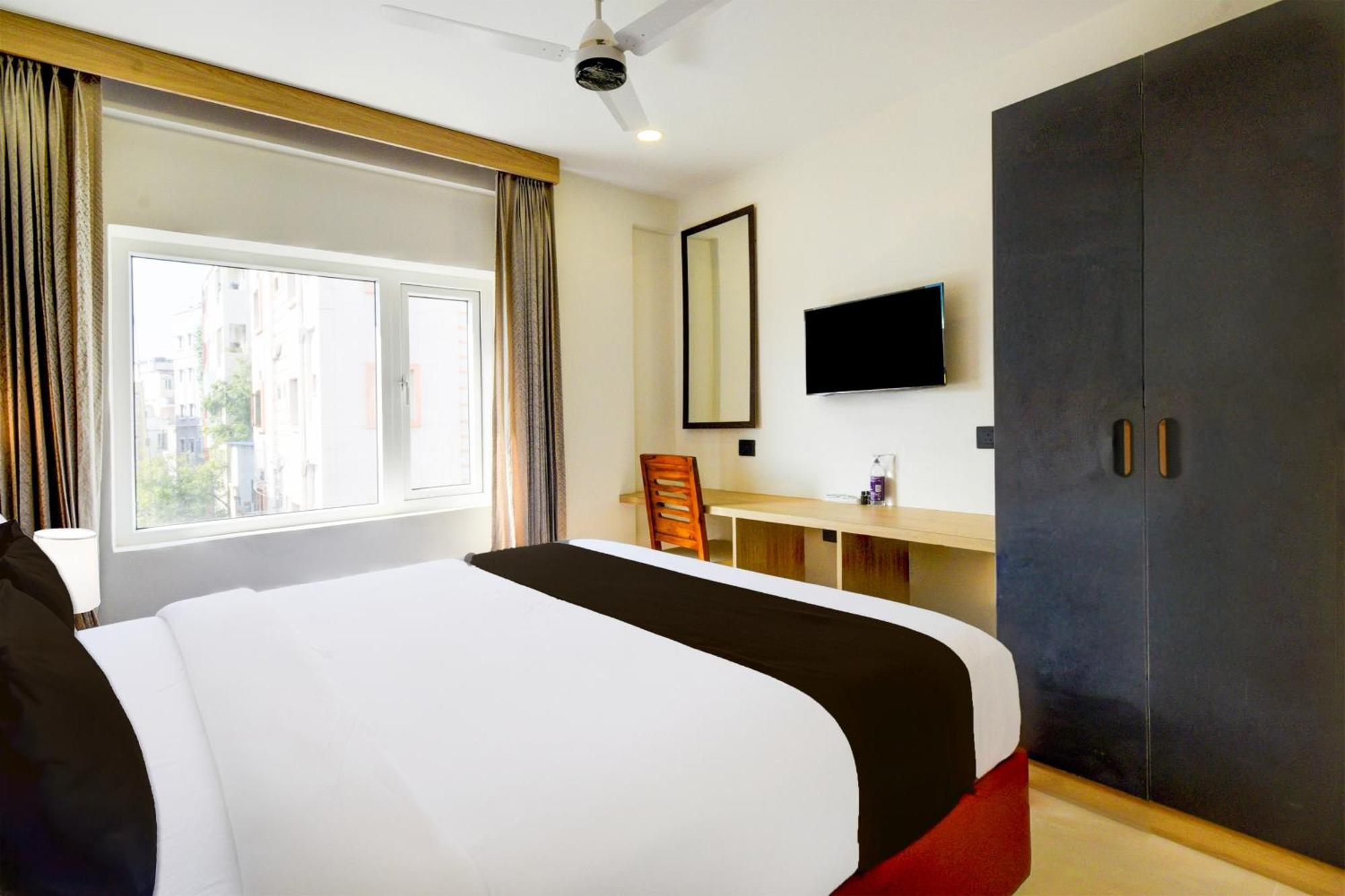 Hotel Super Townhouse Aarav Business Hyderabad
