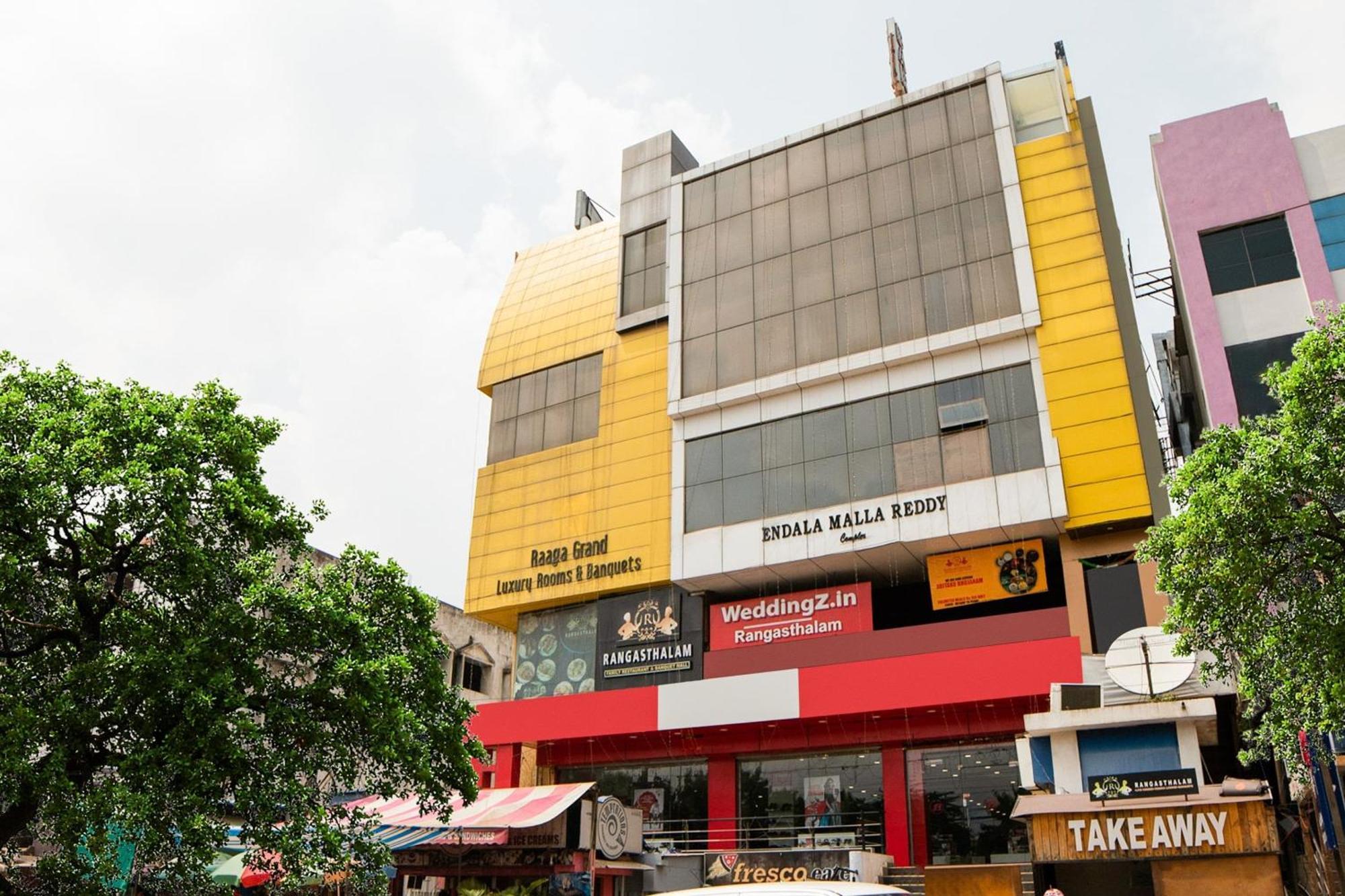 Hotel Super Capital O Raaga Grand