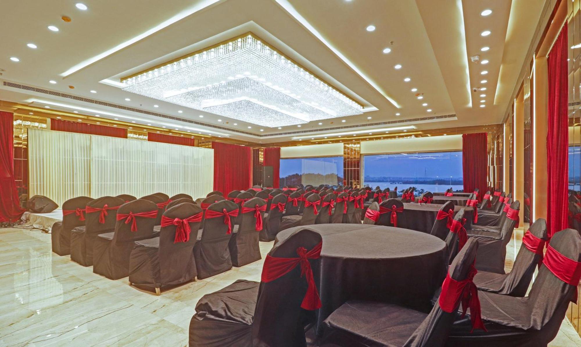 Treebo Premium Seven View Hyderabad