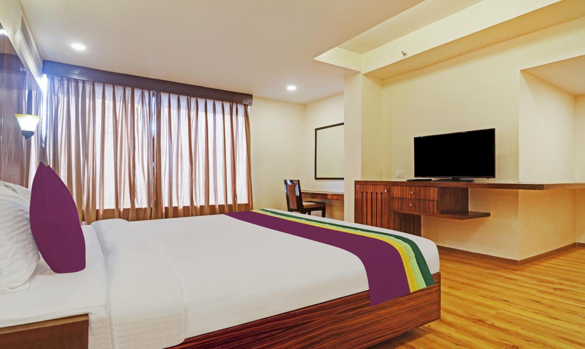 Treebo Premium Seven View Hotel