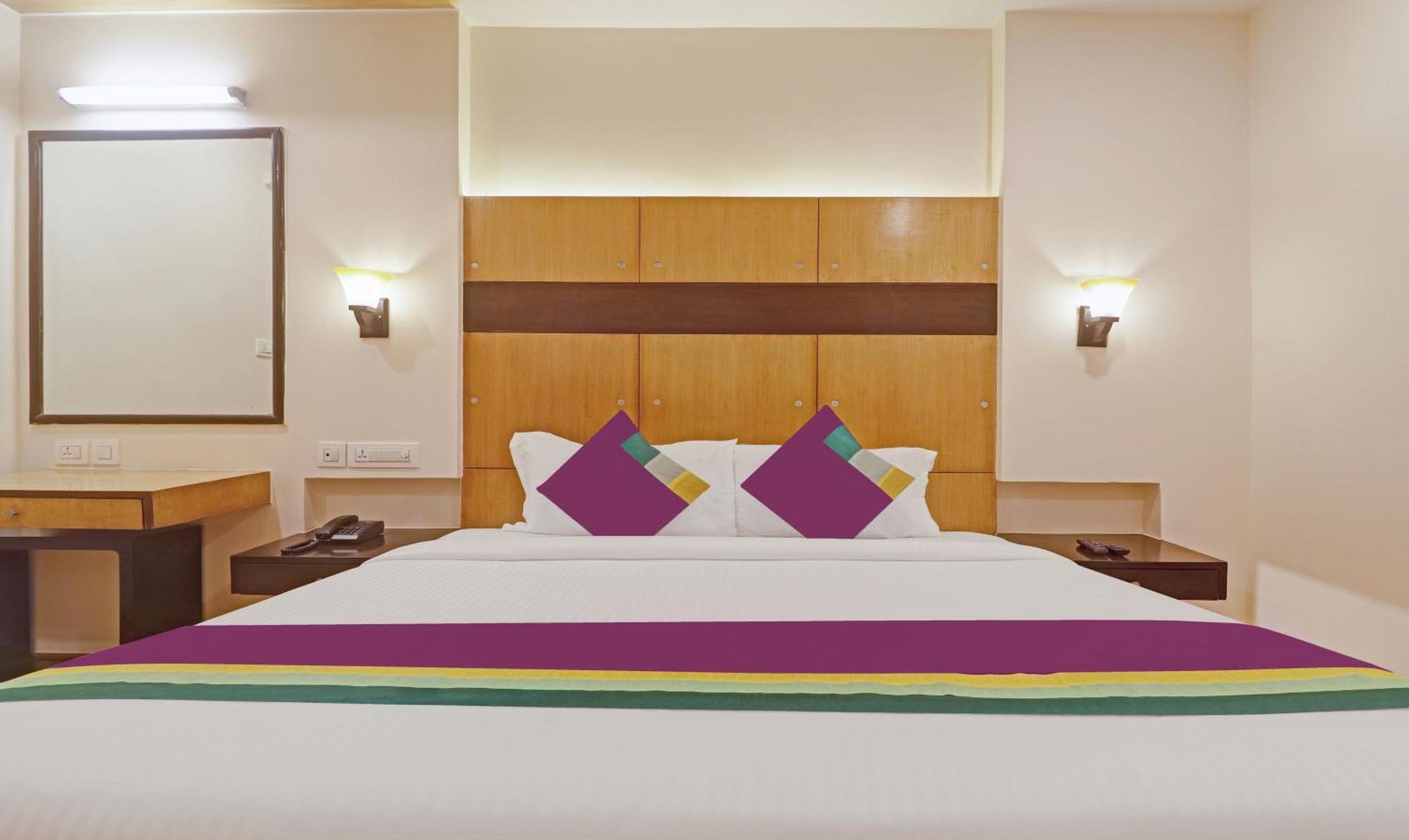 Treebo Premium Seven View Hotel 4*
